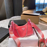 Women's shoulder bag dust bag